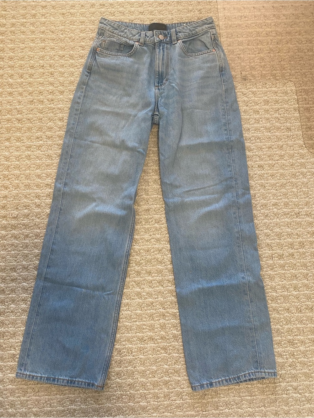 Classic Zara Women’s Light Blue Wide-Leg Jeans